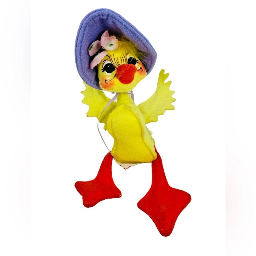 Annalee 2004 Spring Girl Duck W/Purple Bonnet 5